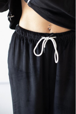 Костюм жіночий